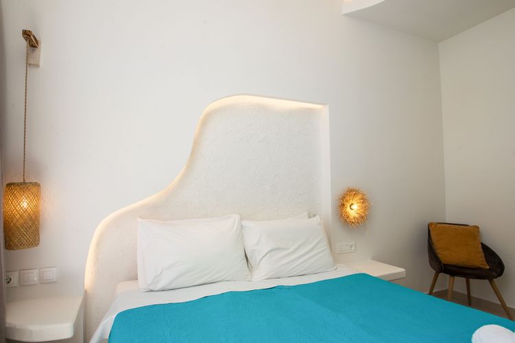 Junior Suite with Private Pool — photograph 4